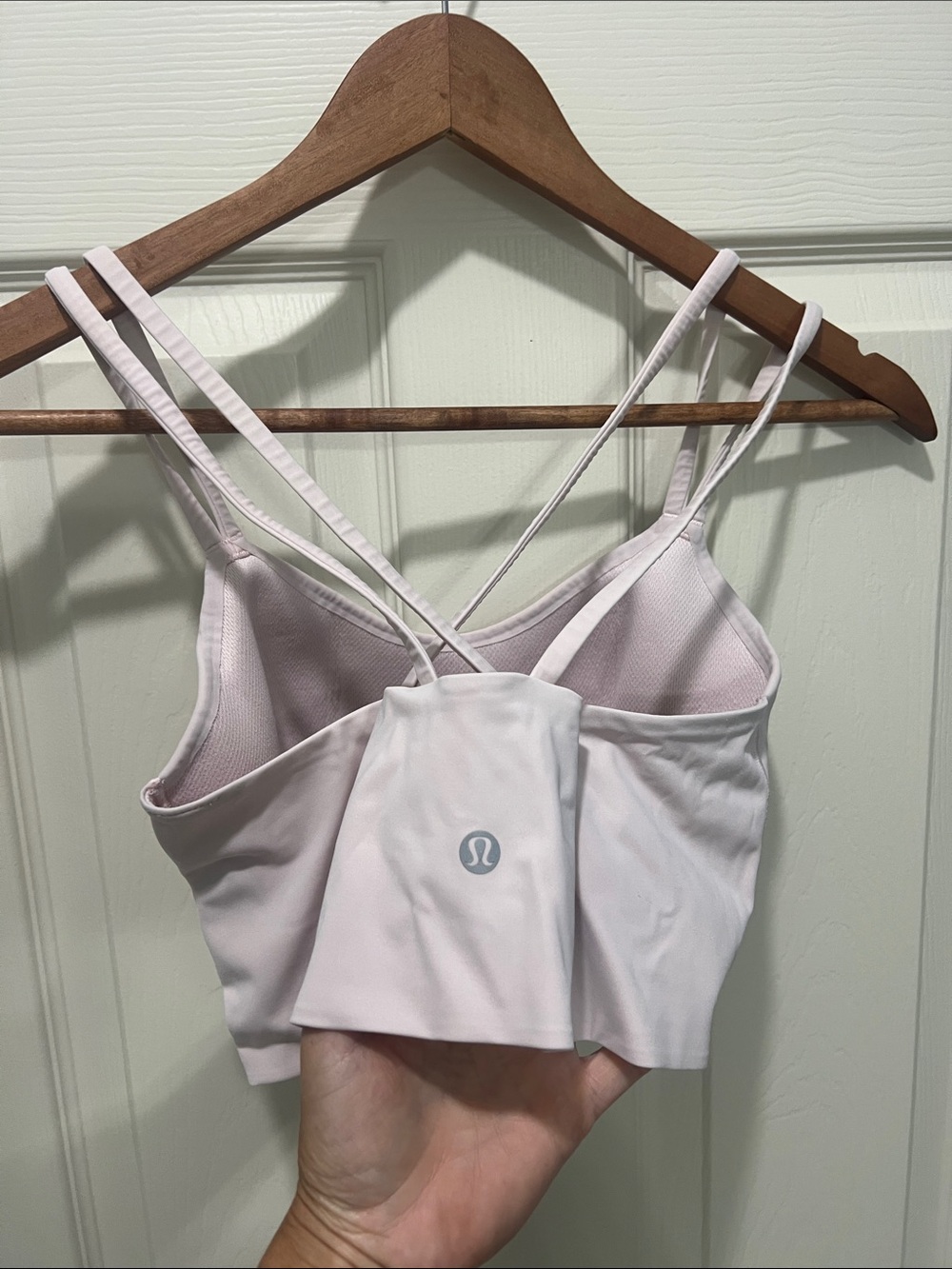 Lululemon Like a Cloud bra, Sz 6 - Picture 2 of 2